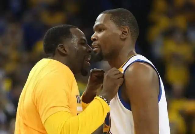 时隔一年再度开喷!追梦格林炮轰杜兰特:他害我必须回答续约问题