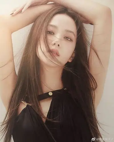 金智秀长发飞舞,这颜值什么水平
