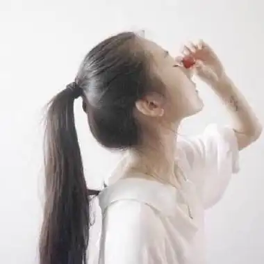 女生头像长马尾这里圆子收藏点赞加关注谢谢模糊