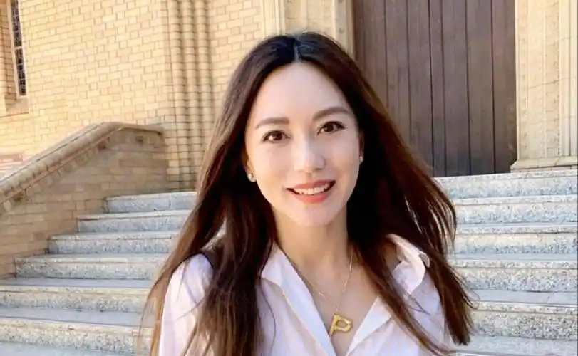 原创苏有朋终于公布妻子隐瞒了15年的她身价不菲是那么的熟悉