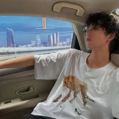 有气质沧桑的男人图片