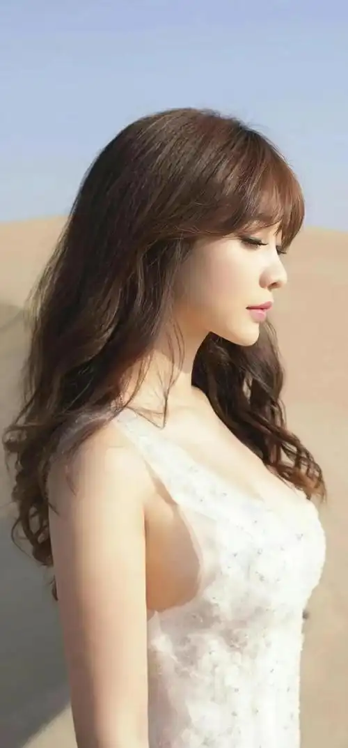 柳岩惊艳美图_网易订阅