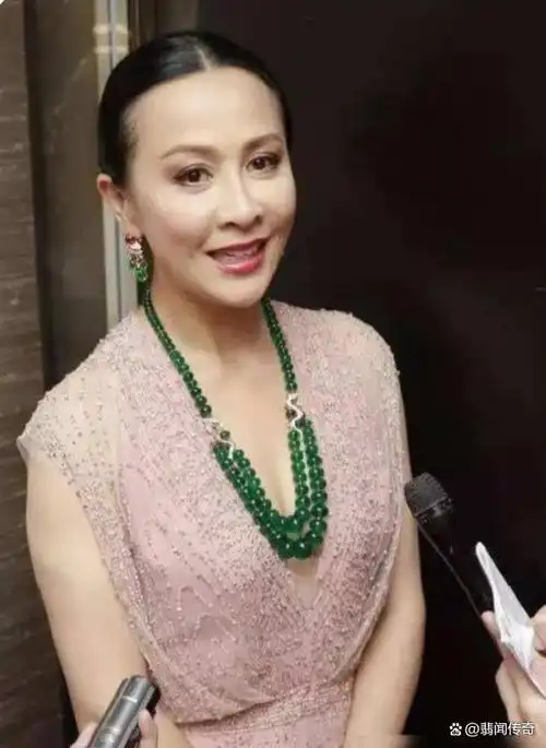 女明星们都钟爱的翡翠究竟有什么魅力?