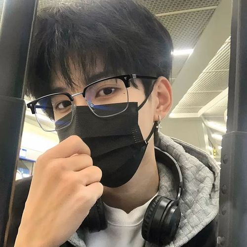 近视眼镜男韩版潮半框素颜黑框防蓝光可配度数显脸小框平光镜女