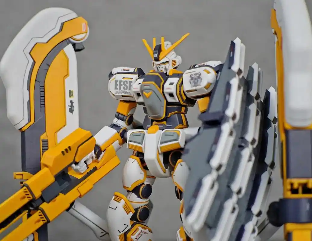 万代hg阿特拉斯高达