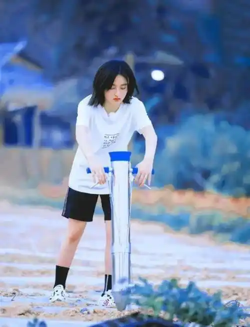 还把张子枫当小孩?