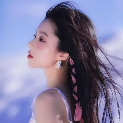 侧脸意境女头/这次半期考,我会用_微信头像_我要个性网