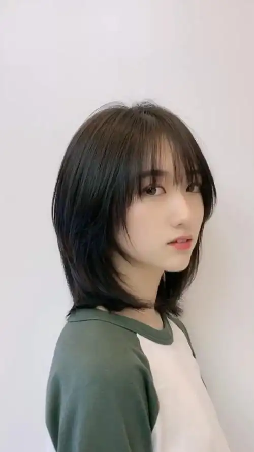 辛芷蕾发型#锁骨发加上高层次可以让你的脸小一号