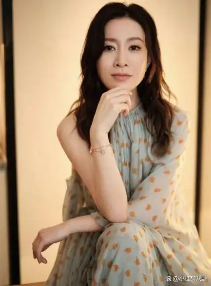 佘诗曼,真是性感呀!不愧是香港大美女!