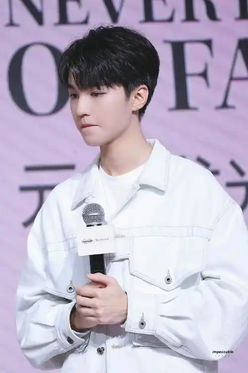 可爱更嗲,是拿捏人类的撒娇猫咪060606    #n年前今天的王俊凯