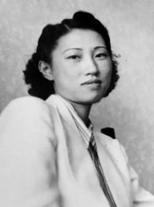 张家专用勋章 沈阳晚报,沈阳网记者高寒冰摄影记者孙海张学良与赵一荻