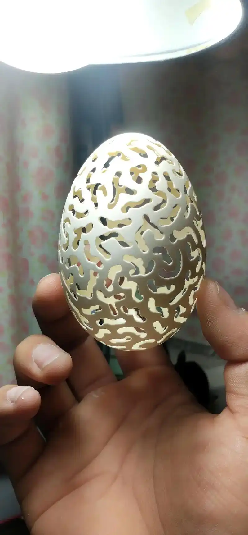手工 #蛋雕#模型做的第五个蛋,唉~还是有点失误,最后收尾 - 抖音