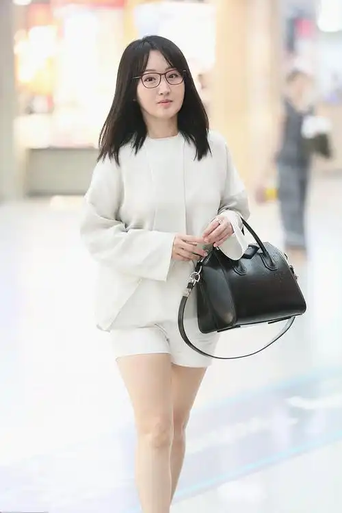 38岁董洁遇上47岁杨钰莹终于明白保养与不保养的差别有多大