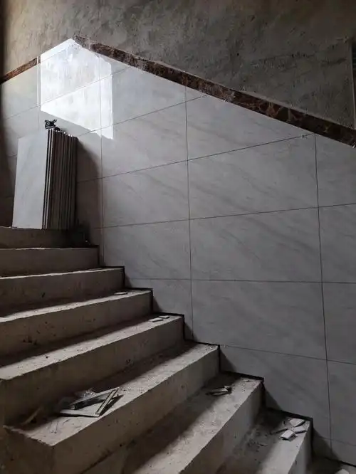 楼梯这样贴砖真的好丑啊