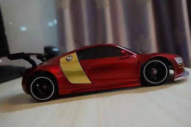 钢铁侠 iron man r8 like