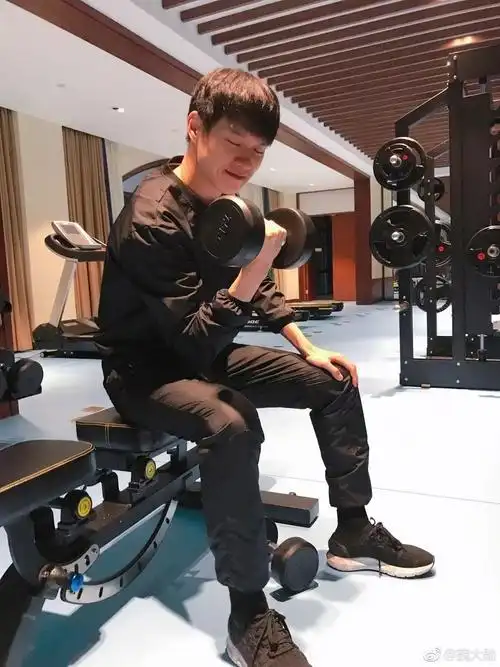 倍儿享瘦 | 和魏大勋一起来健身啦!