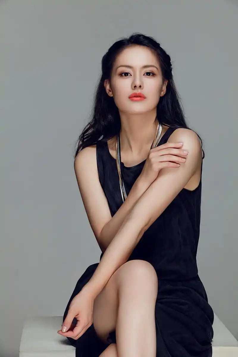 精美图集|美艳动人王力可