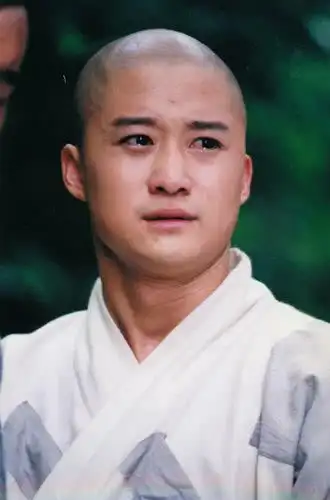 为了让吴京演的小和尚破戒还俗这部剧里的美女也是拼了