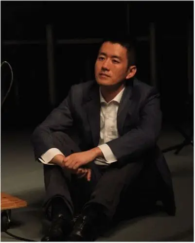 王峰主播照曝光自爆话少也是一种主持风格