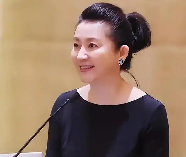 著名央视主持人王小丫最新消息:病床上19字留言催人泪下