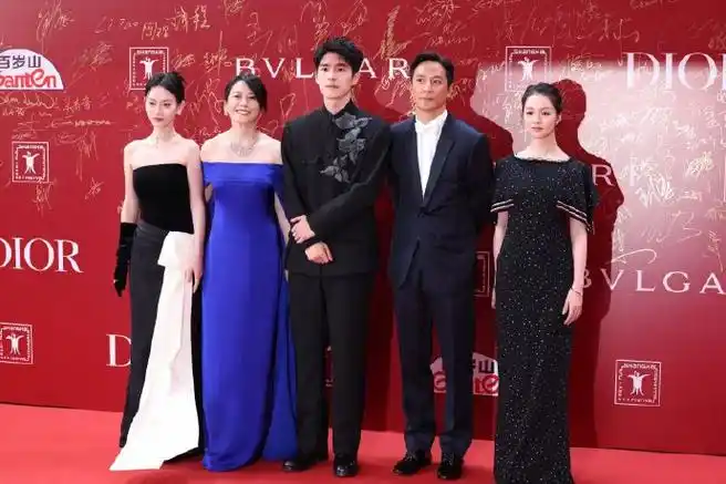 吴彦祖刘昊然同框