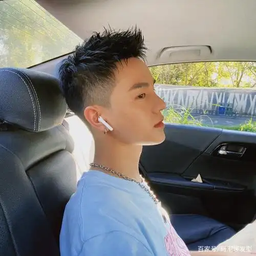 年轻的男生发型别再瞎剪了,试试这3款,剪完帅气个性涨颜值!