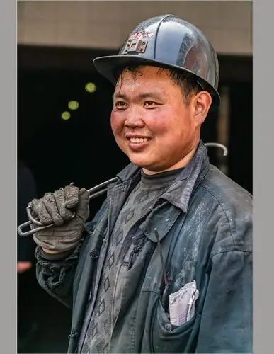 新时代的矿工工人