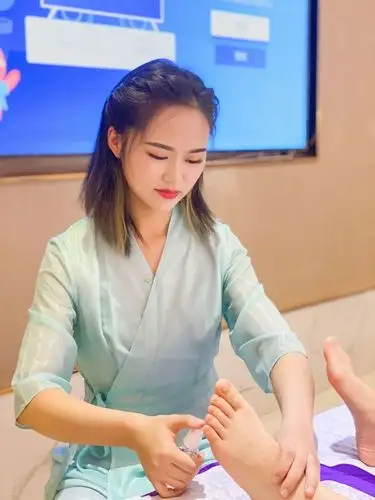 开遍全川的高端足浴店终于来宜宾了足足1700㎡还有美女1对1服务