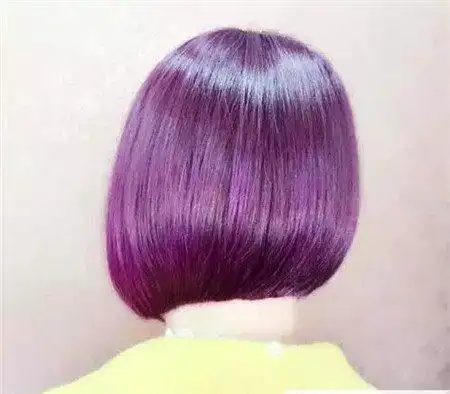 今年短发流行斜后切 不规则圆弧沙宣