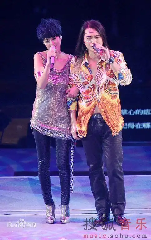 迪克牛仔演唱会的这个女嘉宾是谁啊?