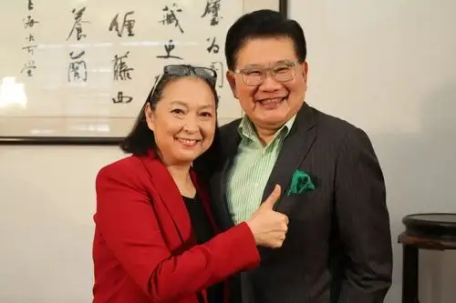 综艺界全能演员方芳作客《可凡倾听》,尽显舌灿莲花的不凡功力.