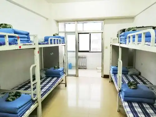 东营区职业中专(蓝海职业学校)入学教育必修课之内务整理