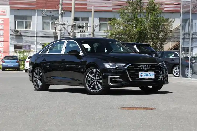 2022款 奥迪a6l 改款 55 tfsi quattro尊享动感型外观