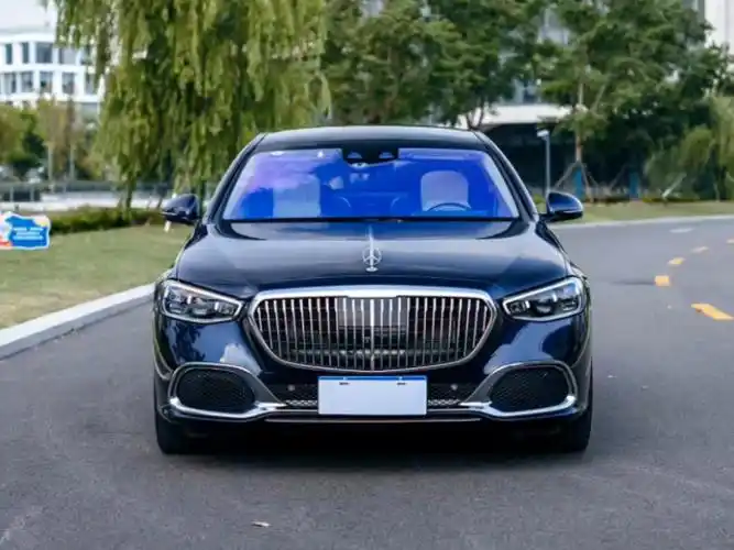 奔驰 迈巴赫s级 2021款 s 580 4matic23年上牌0.8万公里