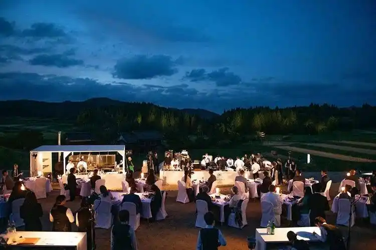 日本最高规格的户外晚宴dining out邀请我去吃野餐!