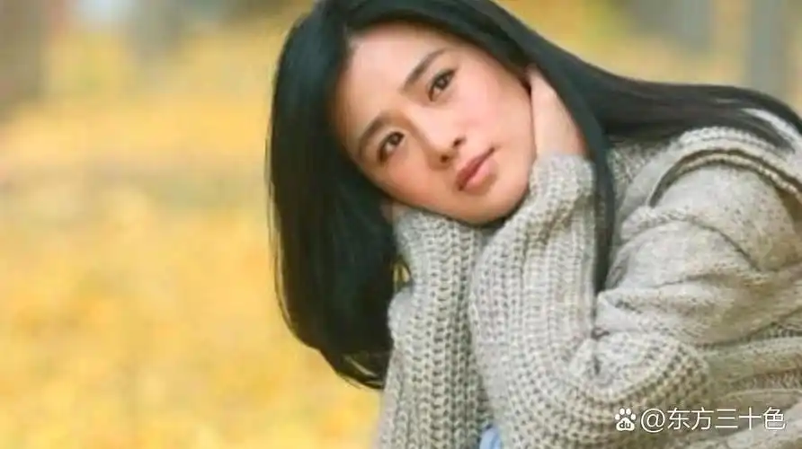 从医学生到国剧盛典优秀演员 周显欣是巩俐在电影《周渔的火车》中的