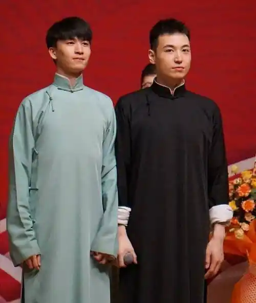 德云社新起之秀:《德云斗笑社》里的两位"小助理"_刘筱亭_师父_岳云鹏