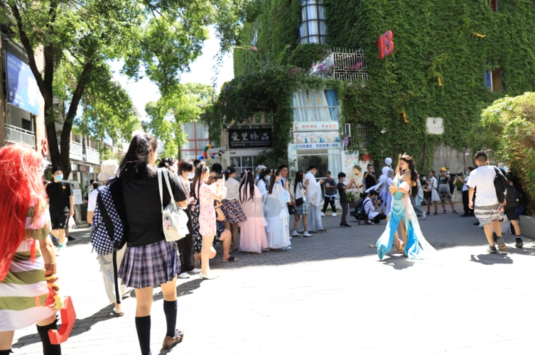 漫展新规定真有效太露角色不能出你怕是没去过漫展吧