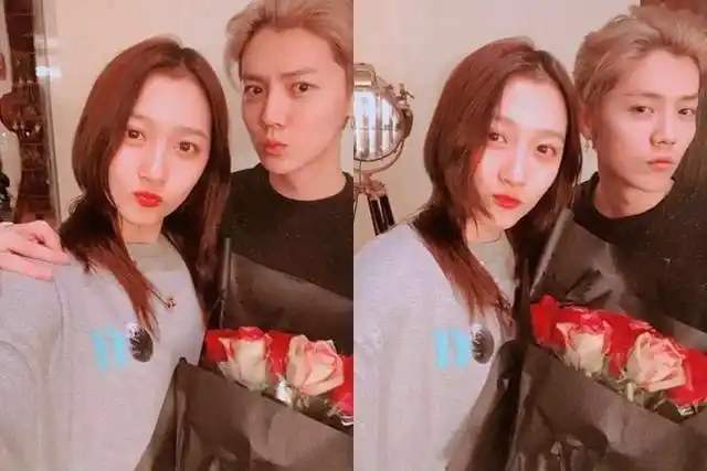 蔡徐坤和关晓彤罕见同框两个人都凶巴巴的疑似彼此看不惯