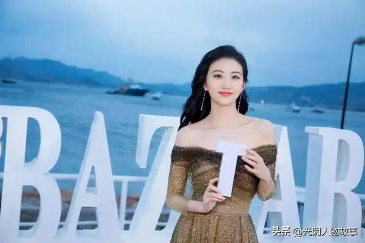 揭秘景甜是多部大片主角的背后!_父母_经历_演技