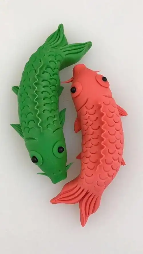 红鲤鱼与绿鲤鱼