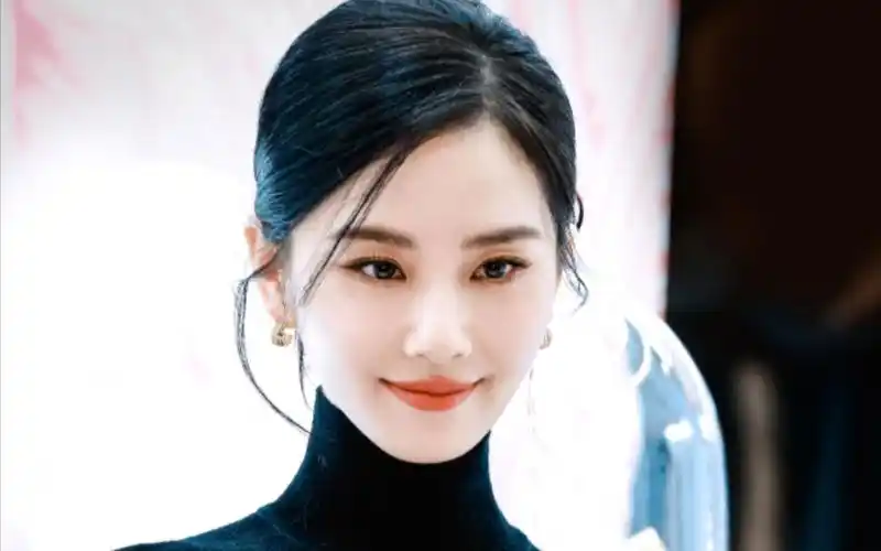 【刘诗诗】气质如诗,你的笑容温暖了我的心!