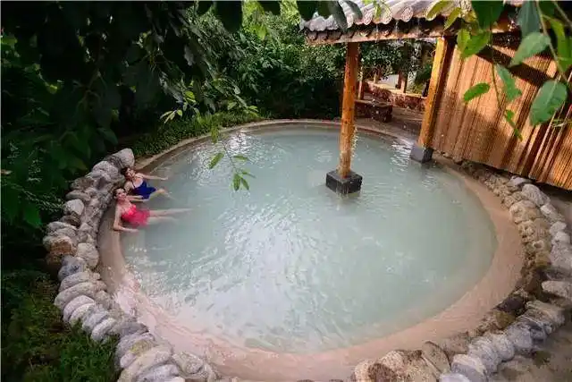 88元抢原价168元汤池热水河温泉门票,远离喧嚣, 放松一下吧!