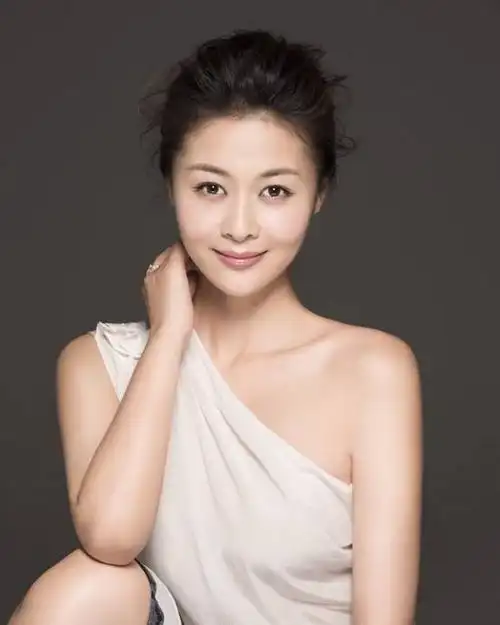 杜淳王小溪演绎爱的速递御姐化身柴火妞儿