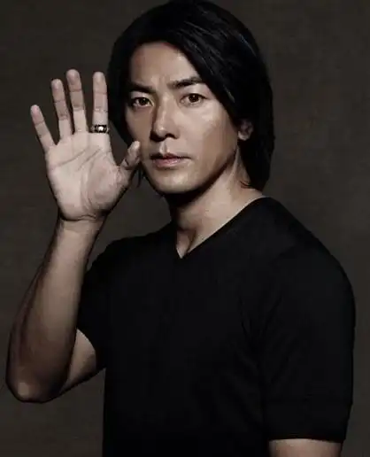 铜锣湾只有一个陈浩南.就是我.陈浩南!