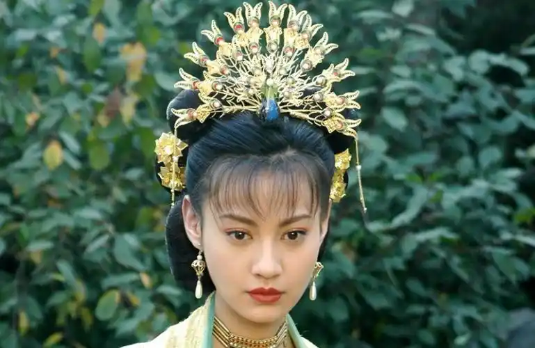 《绝代双骄》从不缺翻拍,杨雪扮演的江玉燕是巅峰