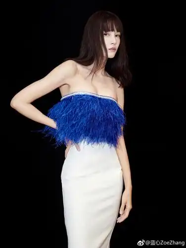 张蓝心拍戏受伤,经纪人回应伤口约3厘米未缝针已出院