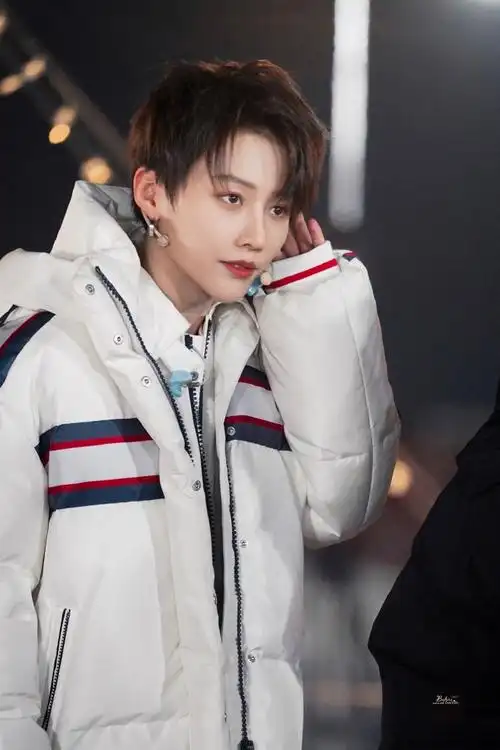 刘雨昕自拍##刘雨昕冬梦之约路透视频