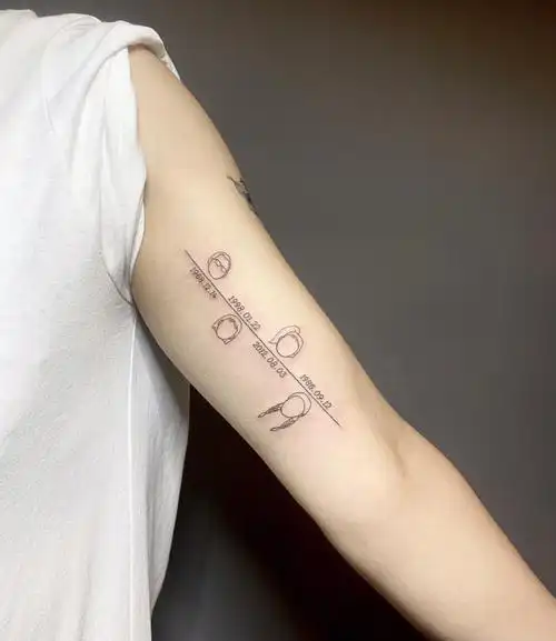 幸福一家人线条纹身