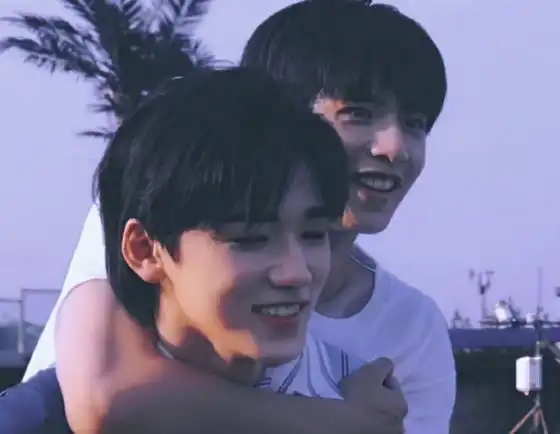 宋亚轩的女朋友是刘耀文吗